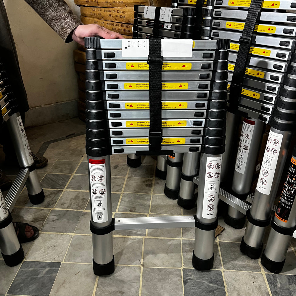 Lot Imported Telescopic Ladder